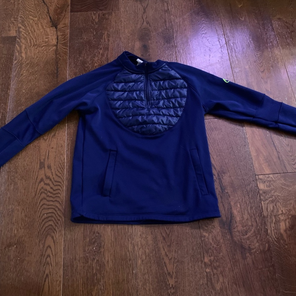 Nike Winter Warrior Youth Large fits like a size 12